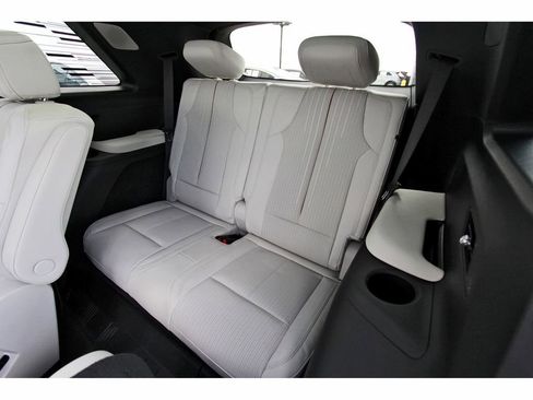 New 2026 Cadillac Vistiq Sport image 13