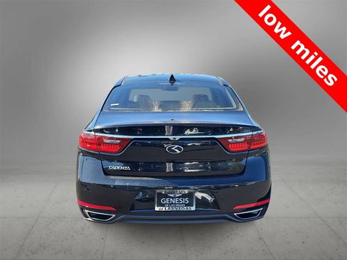Used 2019 Kia Cadenza Premium image 7