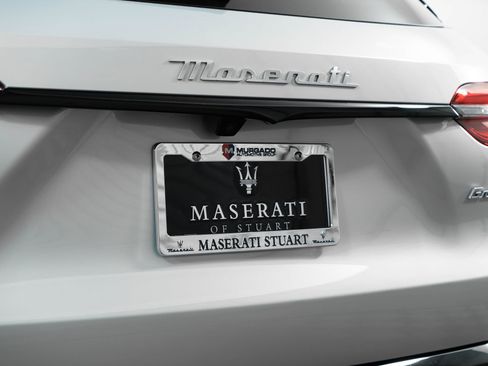 Used 2025 Maserati Grecale Modena image 14