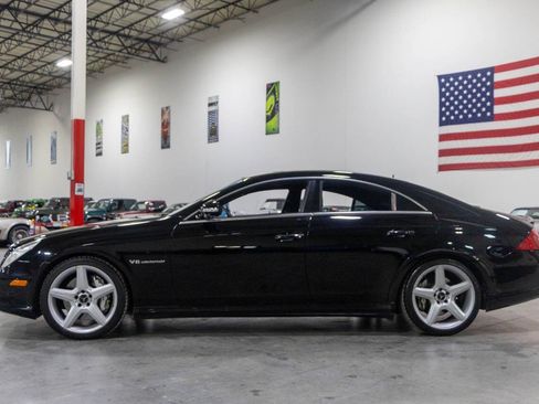 Used 2006 Mercedes-Benz CLS 55 AMG image 4