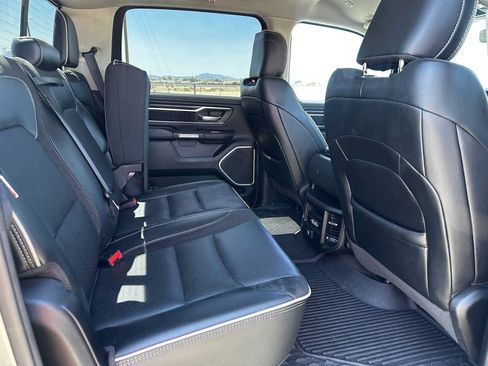 Used 2022 RAM 1500 Laramie AWD/4WD image 11