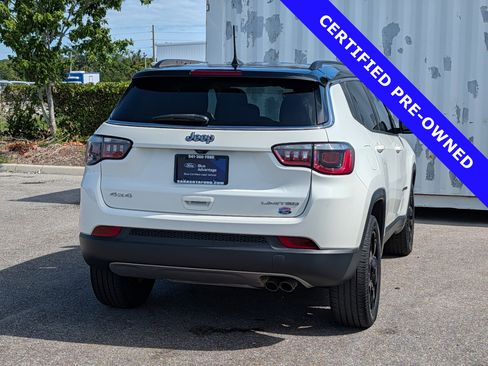 Used 2018 Jeep Compass Limited AWD/4WD image 4