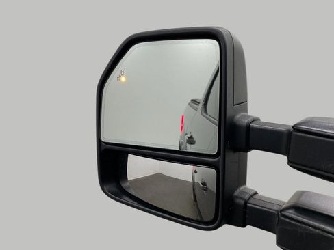 Used 2018 Ford F150 Lariat w/ Equipment Group 502A Luxury image 20