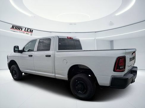 New 2026 RAM 2500 Tradesman AWD/4WD image 5