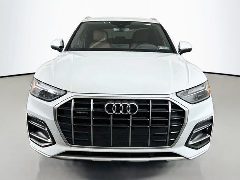 Used 2021 Audi Q5 2.0T Premium w/ Convenience Package AWD/4WD image 2