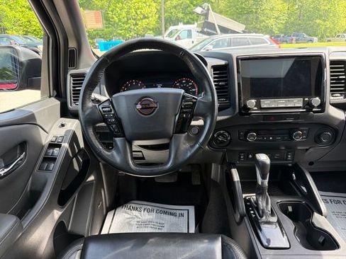 Used 2022 Nissan Frontier PRO-4X w/ Pro-4X Premium Package AWD/4WD image 14