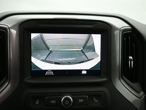 Used 2023 Chevrolet Silverado 2500 Custom w/ Custom Value Package image 17