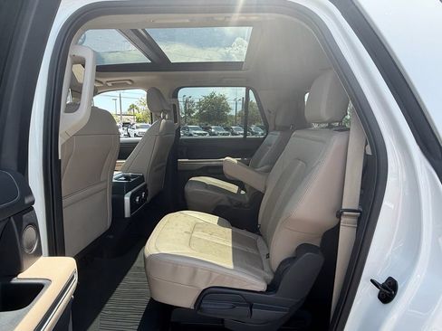 Used 2023 Ford Expedition Max Limited AWD/4WD image 10