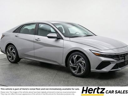 Used 2025 Hyundai Elantra Limited