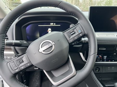 New 2026 Nissan Rogue Platinum image 20