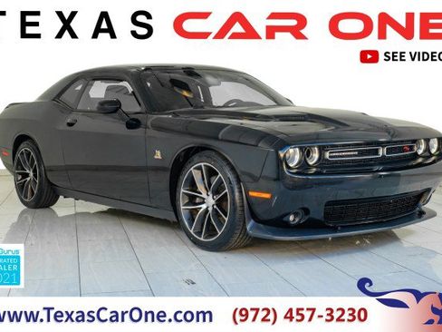 Used 2015 Dodge Challenger R/T Scat Pack RWD image 1