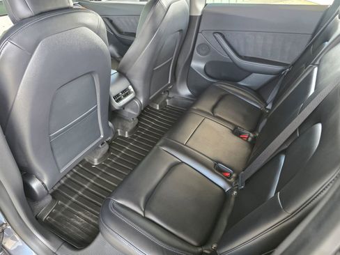 Used 2021 Tesla Model Y Performance image 33