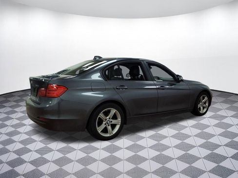 Used 2014 BMW 320i xDrive Sedan image 9