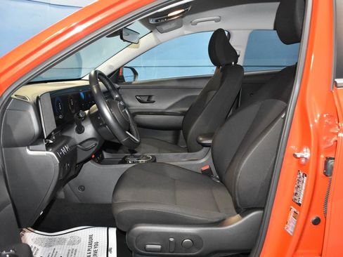 Used 2024 Hyundai Kona SEL image 6