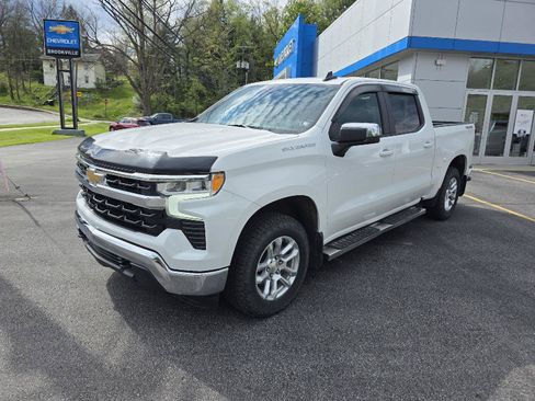 Used 2022 Chevrolet Silverado 1500 LT w/ Protection Package AWD/4WD image 3
