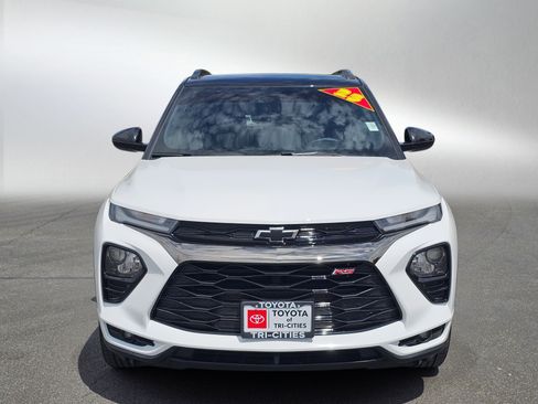 Used 2023 Chevrolet TrailBlazer RS w/ Convenience Package AWD/4WD image 8