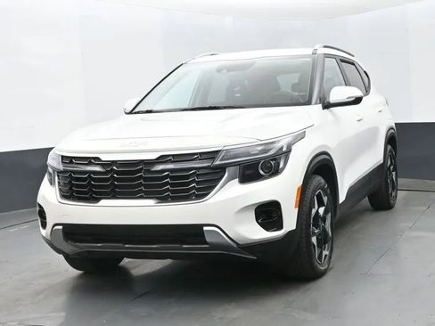 Used 2025 Kia Seltos S FWD image 1