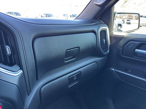 Used 2019 GMC Sierra 1500 AT4 image 30