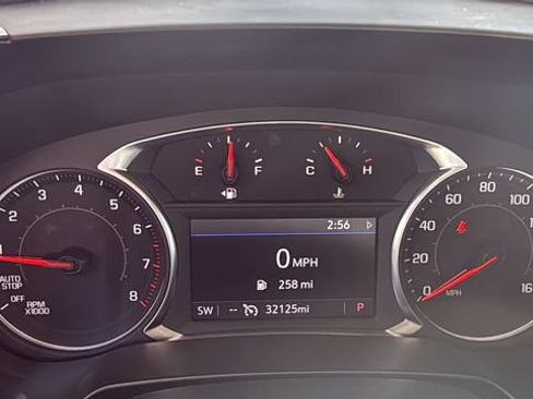 Used 2025 Chevrolet Blazer LT FWD image 15