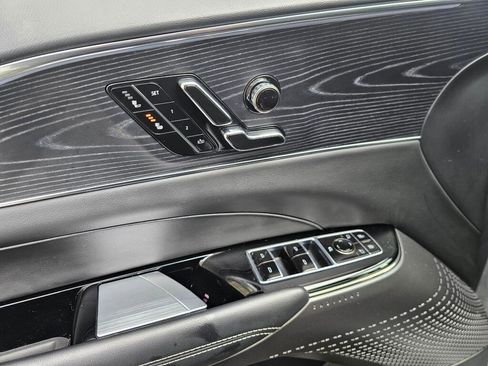 Certified 2024 Cadillac Lyriq Luxury image 27