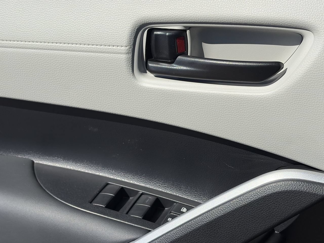 New 2026 Toyota Corolla Cross LE FWD image 16