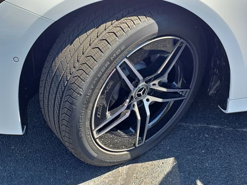 New 2026 Mercedes-Benz E 350 4MATIC Sedan image 32