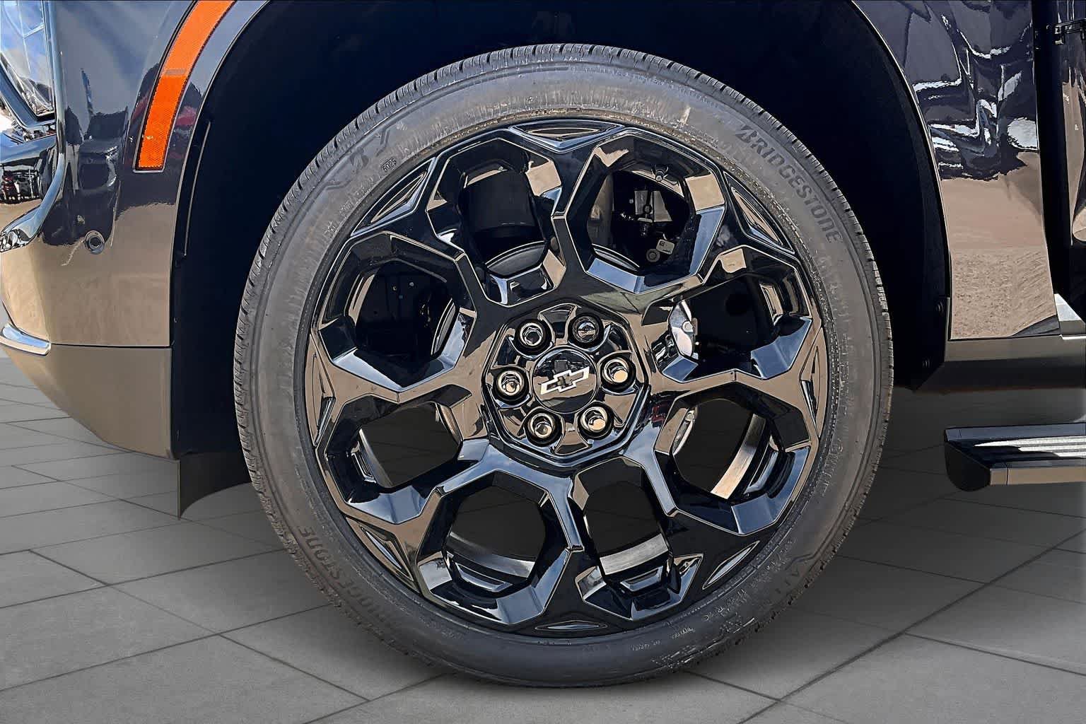 New 2026 Chevrolet Tahoe High Country AWD/4WD image 13