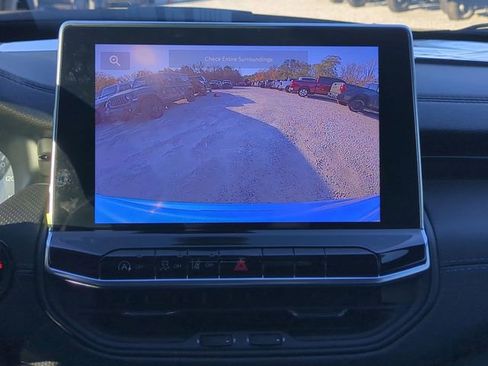 New 2026 Jeep Compass Latitude image 17