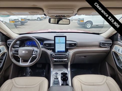 Used 2020 Ford Explorer Platinum w/ Premium Technology Package image 36