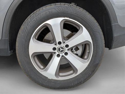 Used 2022 Mercedes-Benz GLC 300 4MATIC image 24