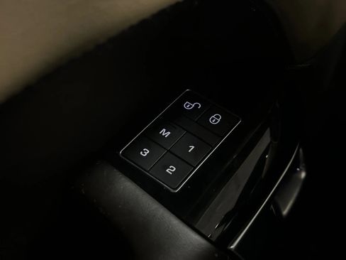 Used 2019 Land Rover Range Rover Sport HSE AWD/4WD image 29