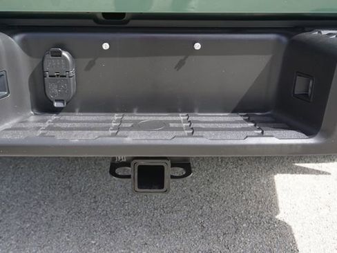 Used 2023 Nissan Frontier Pro-X w/ Technology Package RWD image 8