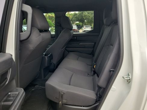 Used 2024 Toyota Tacoma SR5 w/ SR5 Upgrade Package AWD/4WD image 10