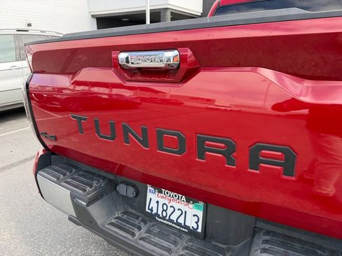 Used 2022 Toyota Tundra Limited AWD/4WD image 5