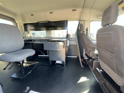 Used 2019 Ford Transit 150 XLT image 13