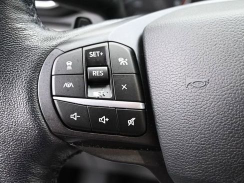 Used 2020 Ford Explorer XLT w/ Equipment Group 202A RWD image 17