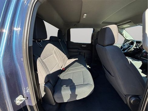 Used 2021 Chevrolet Silverado 1500 LT image 38