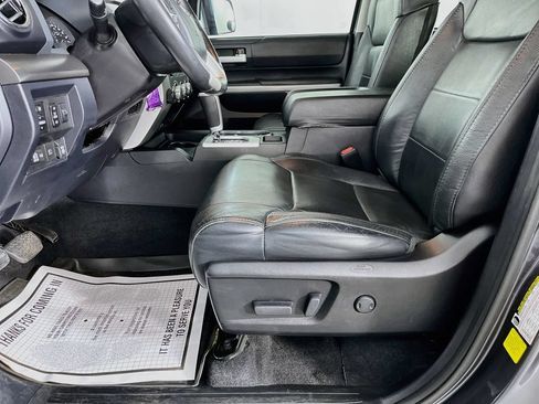 Used 2020 Toyota Tundra SR5 w/ SR5 Leather Package AWD/4WD image 25