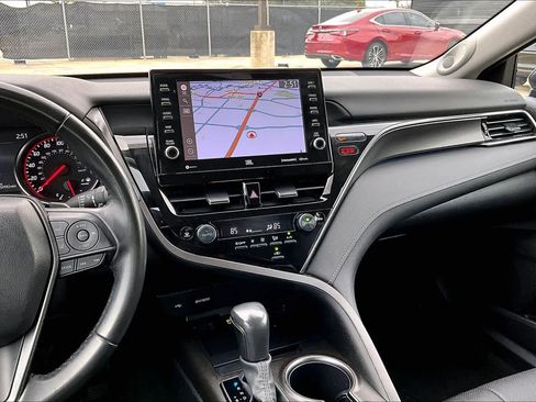 Used 2024 Toyota Camry XSE image 6
