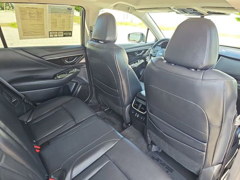 Used 2023 Subaru Outback Limited image 11