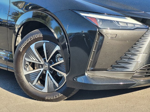Used 2023 Lexus RZ 450e Premium w/ Cold Area Package AWD/4WD image 9