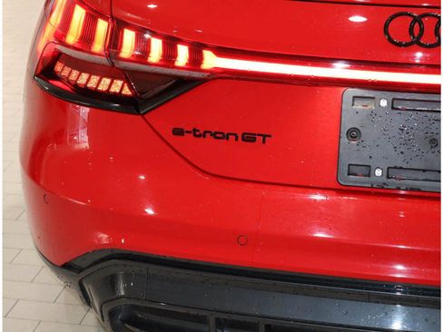 Used 2023 Audi e-tron GT Prestige w/ Prestige Package AWD/4WD image 8