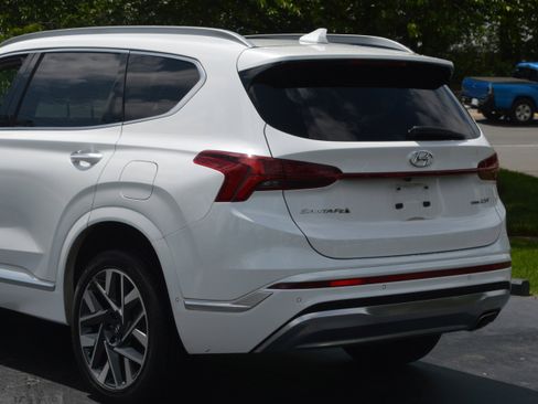 Used 2022 Hyundai Santa Fe Calligraphy AWD/4WD image 3