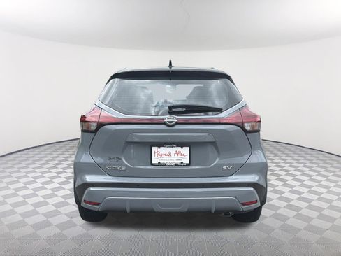 Used 2023 Nissan Kicks SV FWD image 5