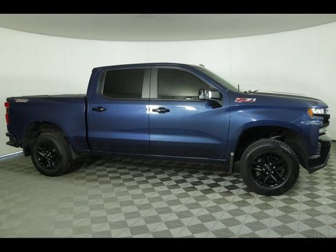 Used 2021 Chevrolet Silverado 1500 LT Trail Boss w/ Convenience Package II AWD/4WD image 16