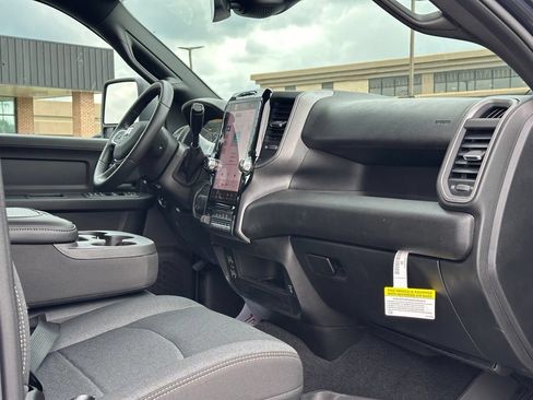 New 2026 RAM 2500 Tradesman AWD/4WD image 21