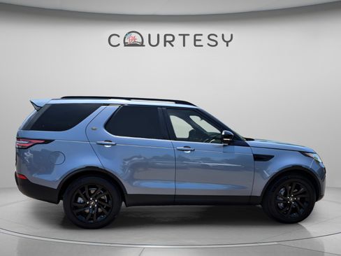 Used 2018 Land Rover Discovery HSE Luxury AWD/4WD image 8