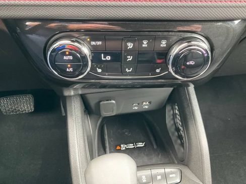 Used 2026 Chevrolet TrailBlazer RS w/ Convenience Package AWD/4WD image 7