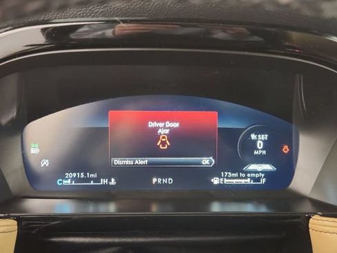 Used 2022 Lincoln Corsair Reserve w/ Luxury Package FWD image 11