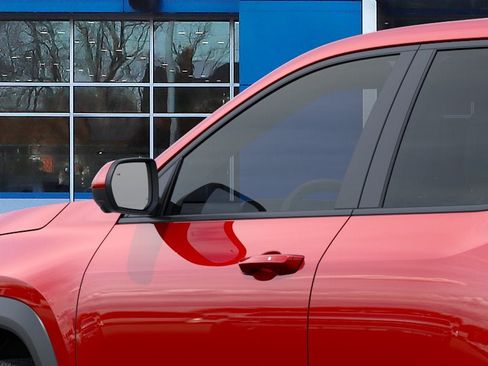 New 2026 Chevrolet Equinox LT w/ Safety and Technology Package AWD/4WD image 36